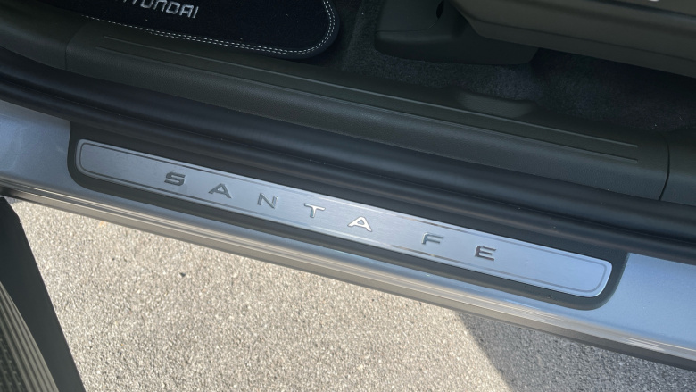 Hyundai SANTA FE 1.6 TGDi Plug-in Hybrid Ultimate 5dr 4WD Auto Estate